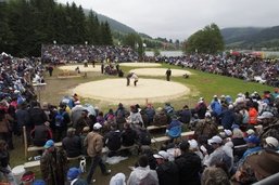 Pour maintenir la fête de lutte au Lac-Noir, la balle est dans le camp des députés