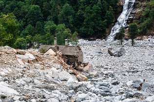 Neuf personnes évacuées du Val Bavona au Tessin